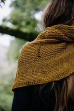 A Little Book of Moon-Inspired Shawls by Paulina Kuunsola