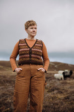 Shetland Shades : Stories in Wool - Gudrun Johnston