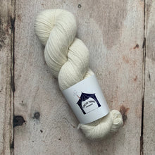 Circus Tonic Handmade - Studio 11 Singles - Bianca