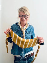 Bonnie and Clyde by Isabell Kraemer mYak Fior di Lino Yarn Kit