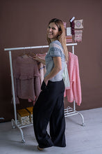 Morning Fog Tee by Pope Vergara Yarn Kit - Sizes 2, 3 & 4 - Rose Gold and Raspberry