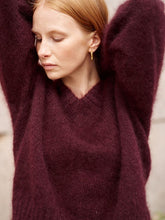 Nordic Chic: Knitting a Modern Wardrobe - Leeni Hoimela - PREORDER