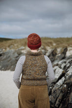 Shetland Shades : Stories in Wool - Gudrun Johnston