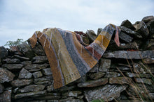 A Little Book of Moon-Inspired Shawls by Paulina Kuunsola