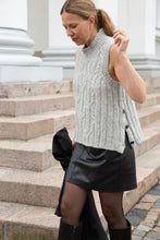 Nordic Chic: Knitting a Modern Wardrobe - Leeni Hoimela - PREORDER