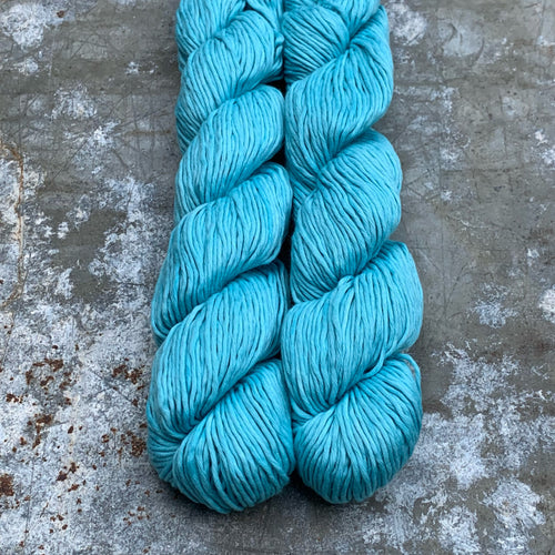 Rosabella...threads of pure luxury - VIVA 8 - Turquoise - 50g skein