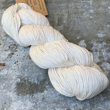 Rosabella...threads of pure luxury - VIVA 8 - Ivory - 100g skein