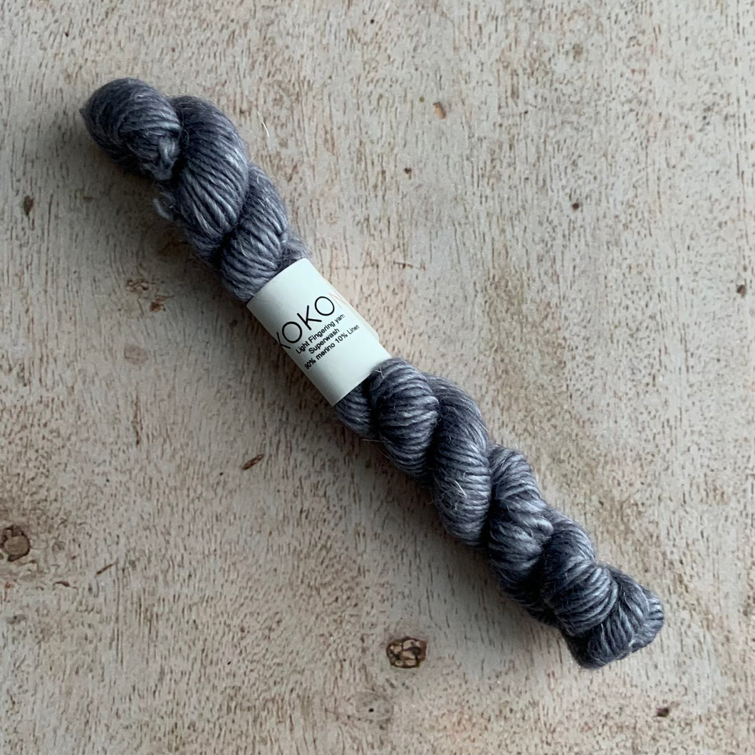 KOKON Merino Linen Mini 4ply / Fingering Mini Skein - Licorice